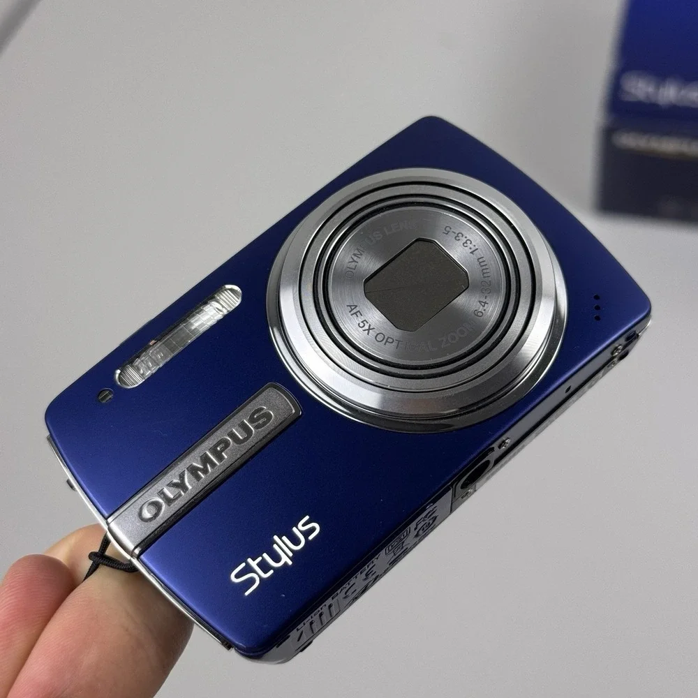 Olympus Stylus 840 8MP Blue Digital Camera Box & Charger Sensor Issue For‎ Parts